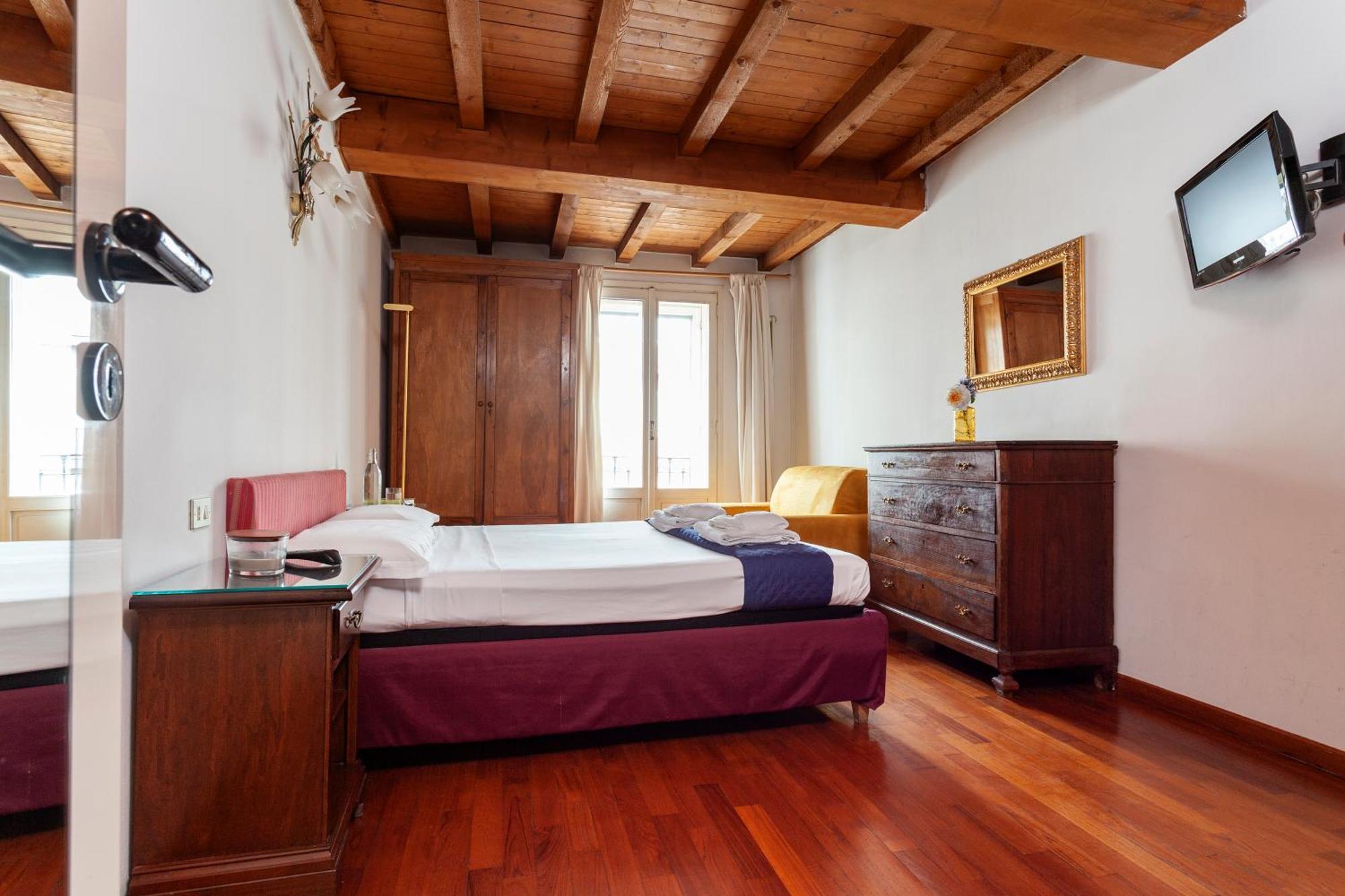 Suite Via Torino Milan Extérieur photo
